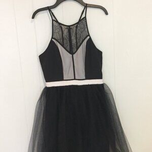 BCBGeneration NWT Size 2 Tulle Dress